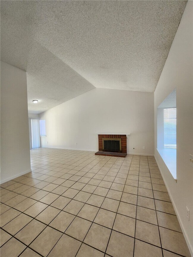 Foto del edificio - 37749 Janus Dr