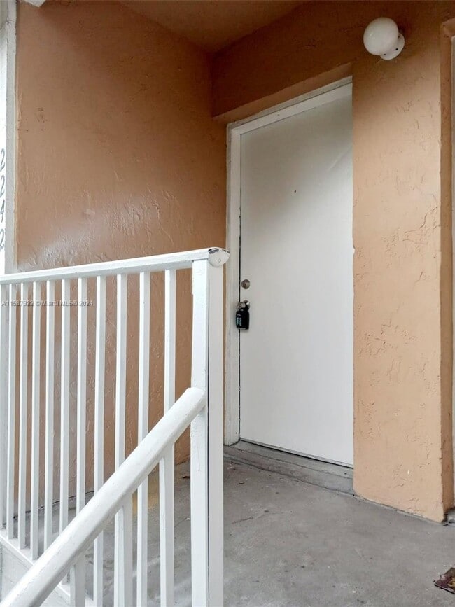 Building Photo - 2242 SW 81st Ave