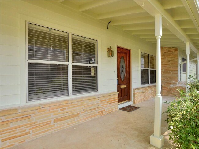 Building Photo - 6203 Nasco Dr