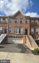 Building Photo - 24600 Siltstone Square