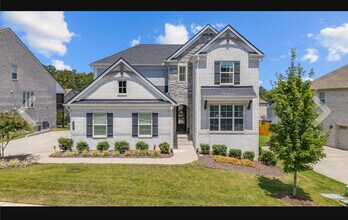 Building Photo - 1096 River Oaks Blvd