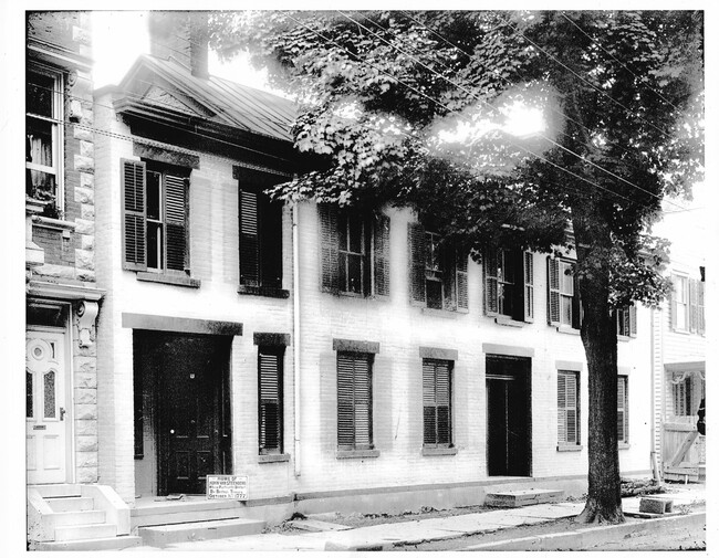 Building Photo - 74 Main St