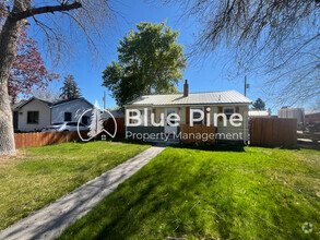 Building Photo - 1026 Vine Ave