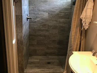 Foto del edificio - 1296 E Miner Rd