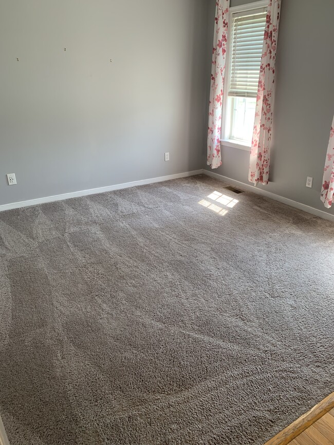 Dining room/ Office - 7895 Trumpetvine Ln