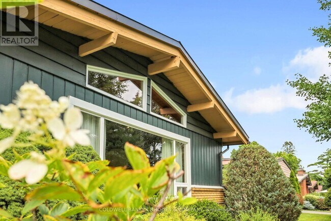 Building Photo - 359 Mountbatten Ave