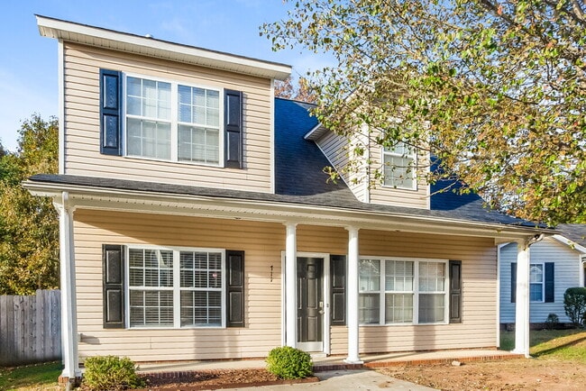 Building Photo - 711 Continental Dr