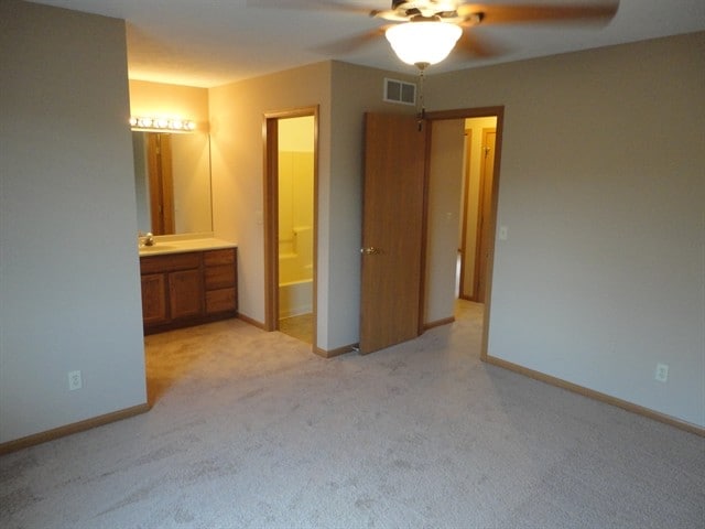 Building Photo - 5958 Durrington Dr