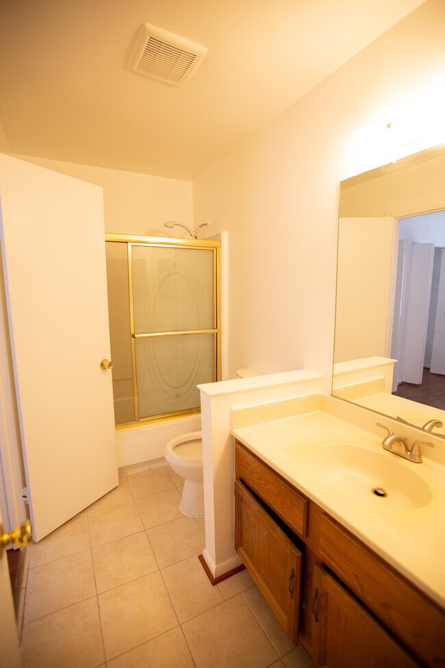 Foto del edificio - 15 Sugarland Square Ct