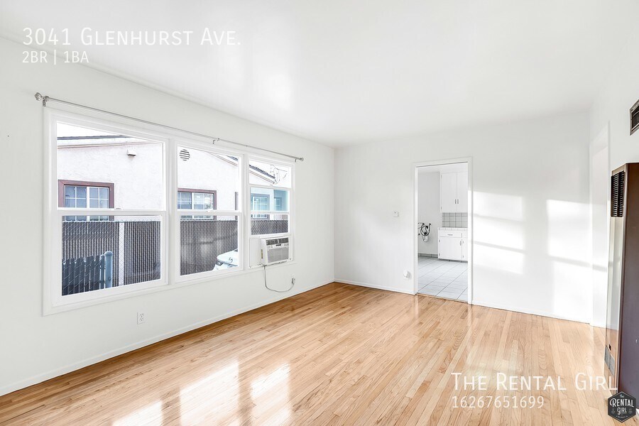 Primary Photo - Spacious Sun-Filled Duplex | Charming 2 Be...