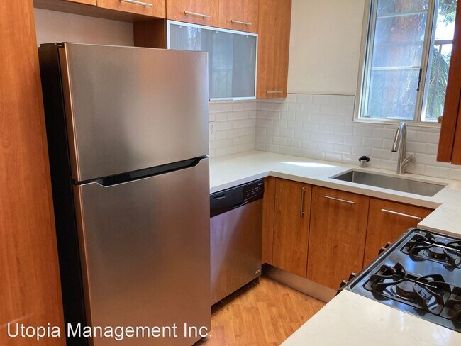Building Photo - 2 br, 2 bath House - 7037 La Tijera Blvd #...