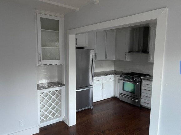 Building Photo - 833 Topper Ln