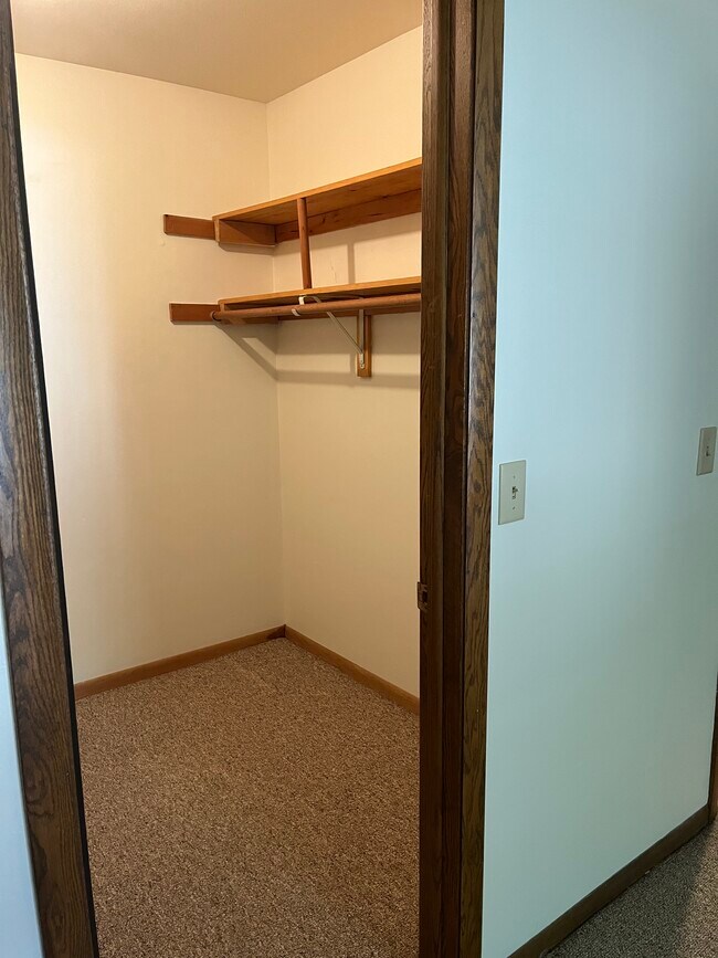 1801 Stonebridge Rd Unit 103, West Bend, WI 53095 Apartments in West