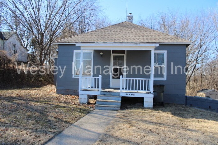 Primary Photo - 113 N Main St