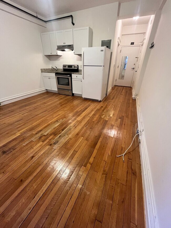 Foto del edificio - 9/1 No Fee! Updated Studio by Northeastern, Symphony