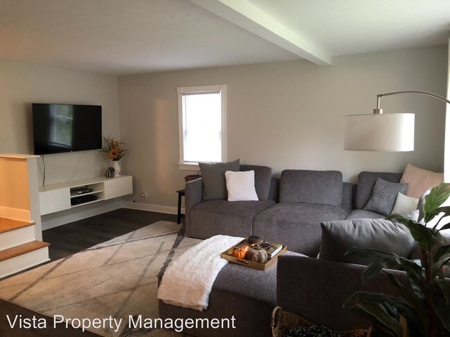 Foto del edificio - 4 br, 1 bath House - 383 Fetzner Rd