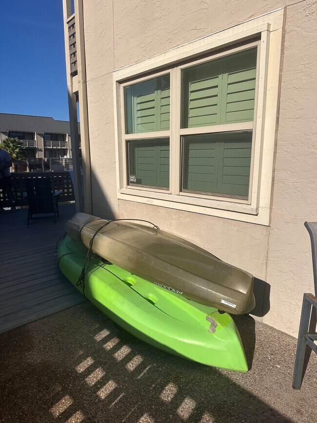 Foto del edificio - 1902 Bayhouse Dr