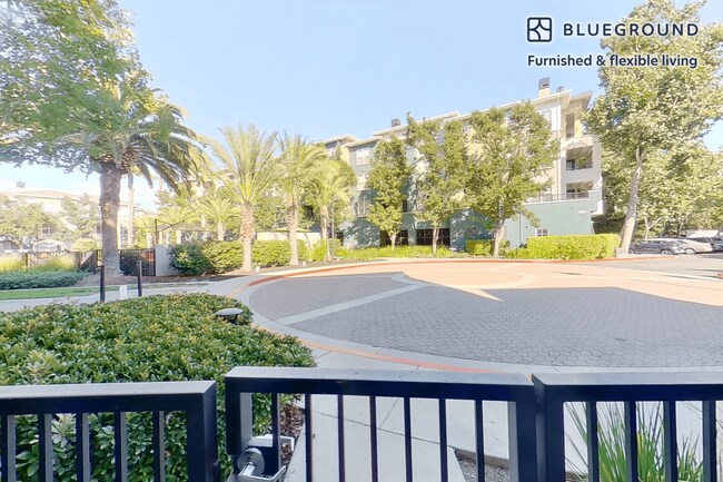 Foto del edificio - 1257 Lakeside Dr