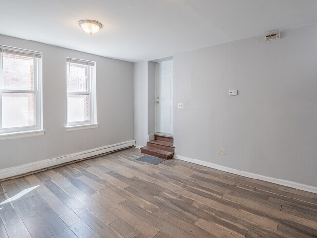 Foto del edificio - 543 E 60th St
