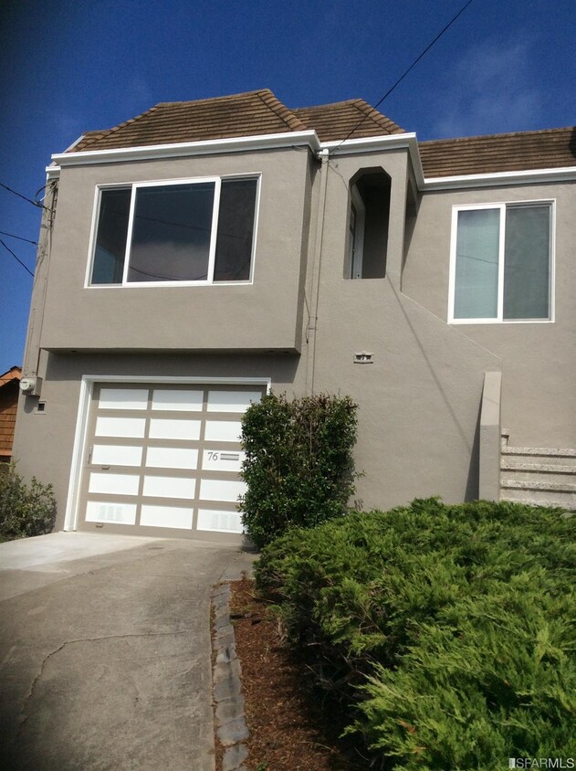 Foto principal - 76 Ashton Ave