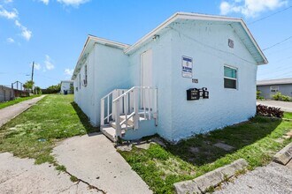 Building Photo - 1125 W 28th St