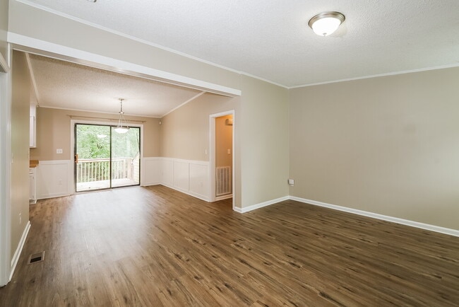 Building Photo - 2921 Gray Feather Dr