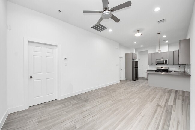 Foto del edificio - 7612 Easter St