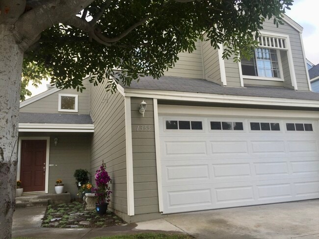 Building Photo - 1355 Waterbury Ct