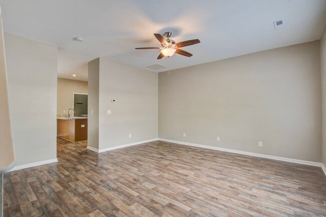 Building Photo - 1003 Lexi Ct