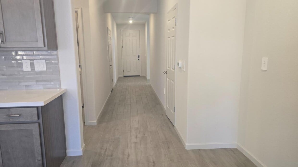 Building Photo - 1797 Eagle River Ave