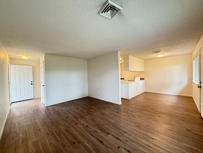 Building Photo - 3209ag