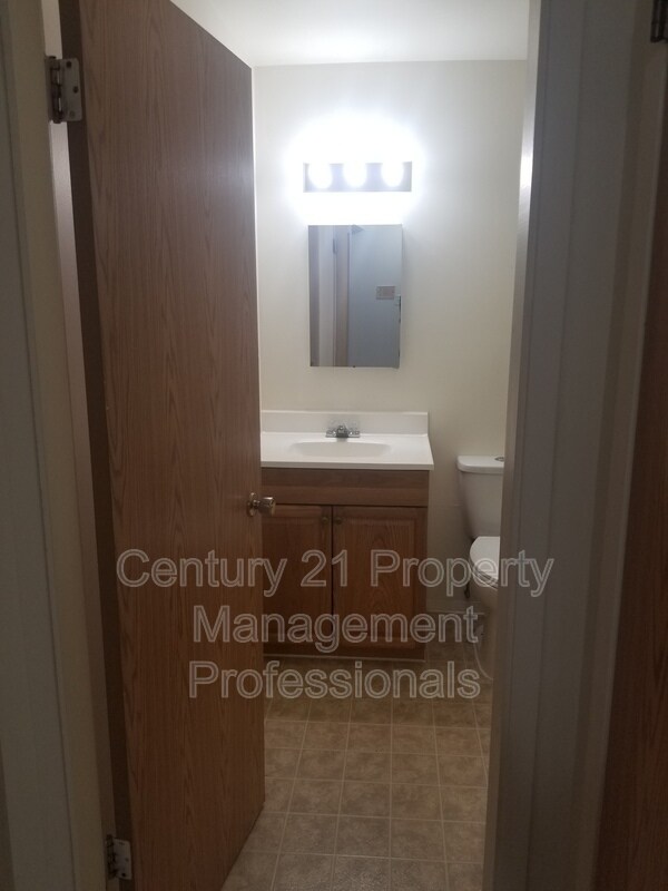 Photo du bâtiment - 10824 112 St NW