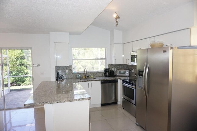 Foto del edificio - 1057 SE 6th Ave