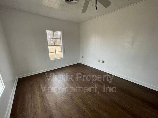 Foto del edificio - 102 N 11th St