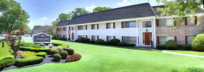 Foto del edificio - French Court Apartments