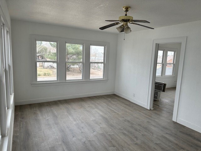 Foto del edificio - 415 S Cherry St