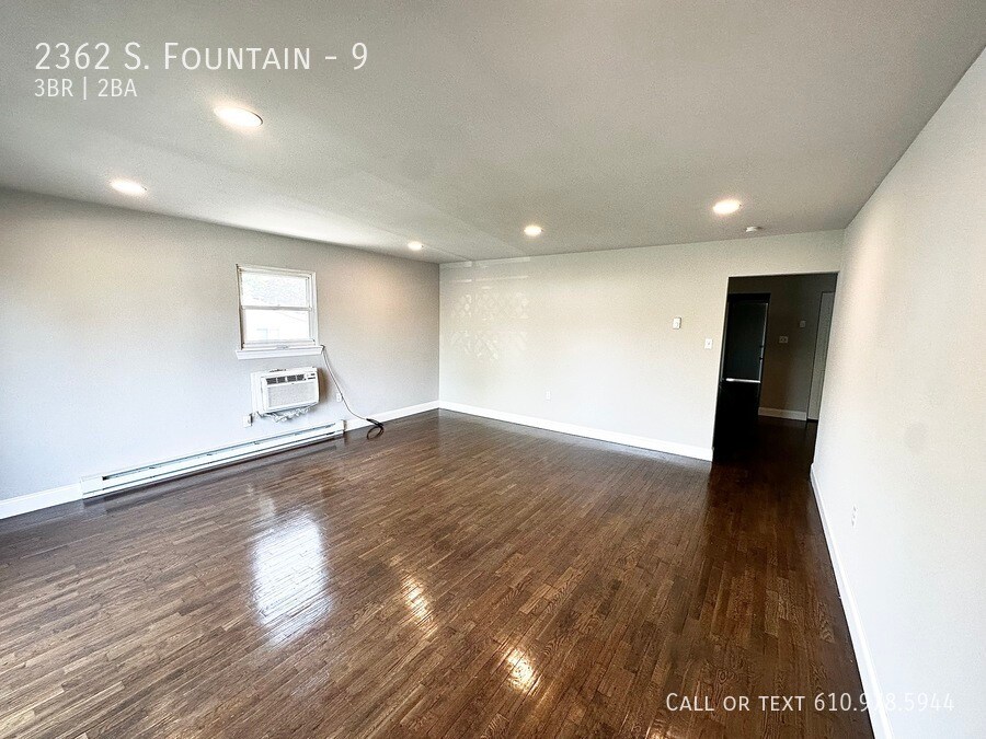 Foto principal - 2362 S. Fountain-9