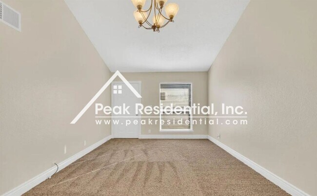 Building Photo - 2 br, 1 bath House - 5065 Shell St