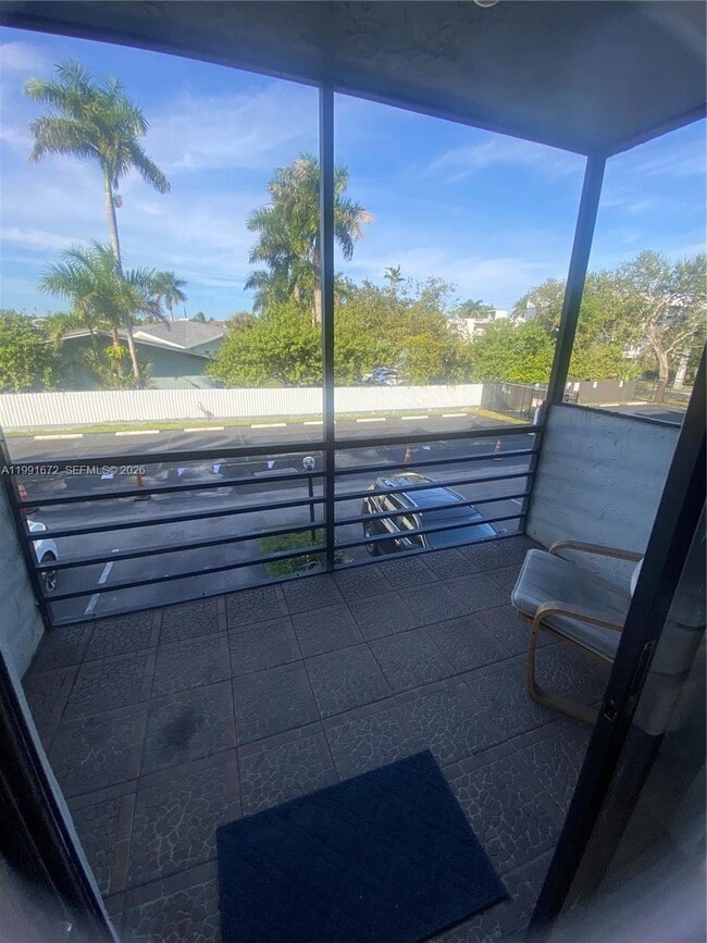 Foto del edificio - 13500 NE 3rd Ct