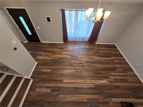 Building Photo - 9 Hepatica Ln