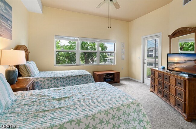 Building Photo - 12141 Summergate Cir
