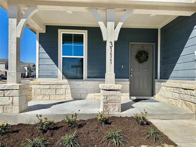 Foto del edificio - 3111 Red Columbine