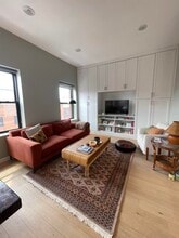 Building Photo - 354 Grove St