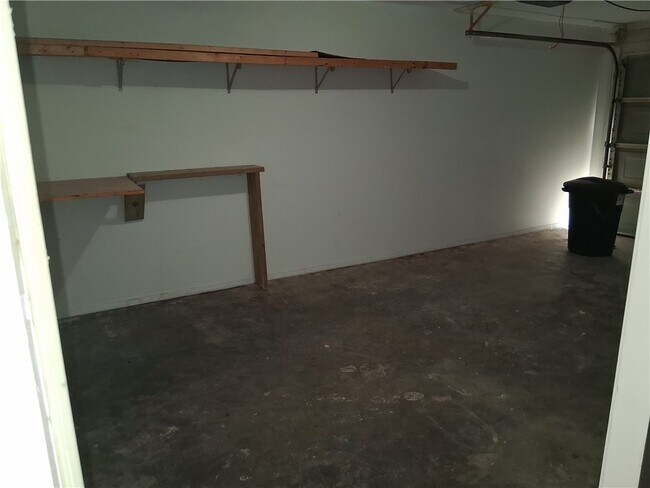 Foto del edificio - 1403 Camellia Dr