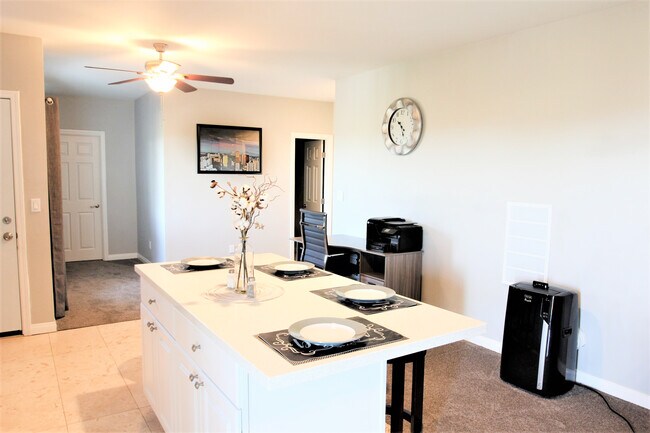 Foto del edificio - 3258 Holly Way