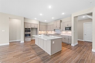 Building Photo - 29842 Kate Crk Ln