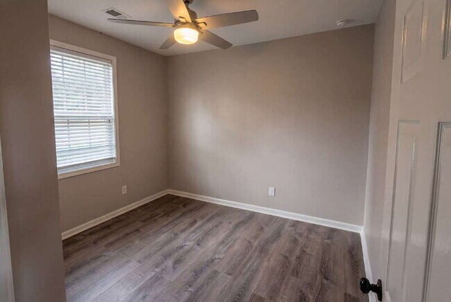 Foto del edificio - 226 Polar Rock Rd SW