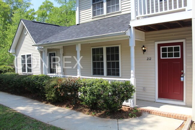 Foto del edificio - 212 Courtneybrook Trl