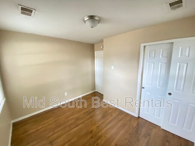 Foto del edificio - 1100 Stratford Rd