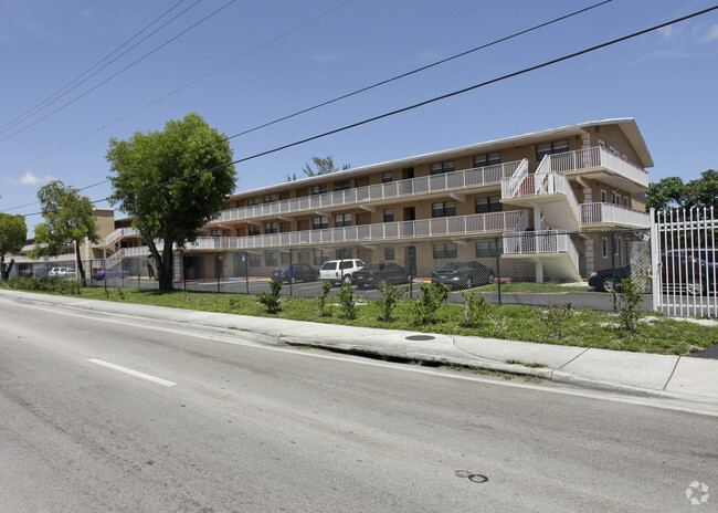 Building Photo - Silverado Apartments